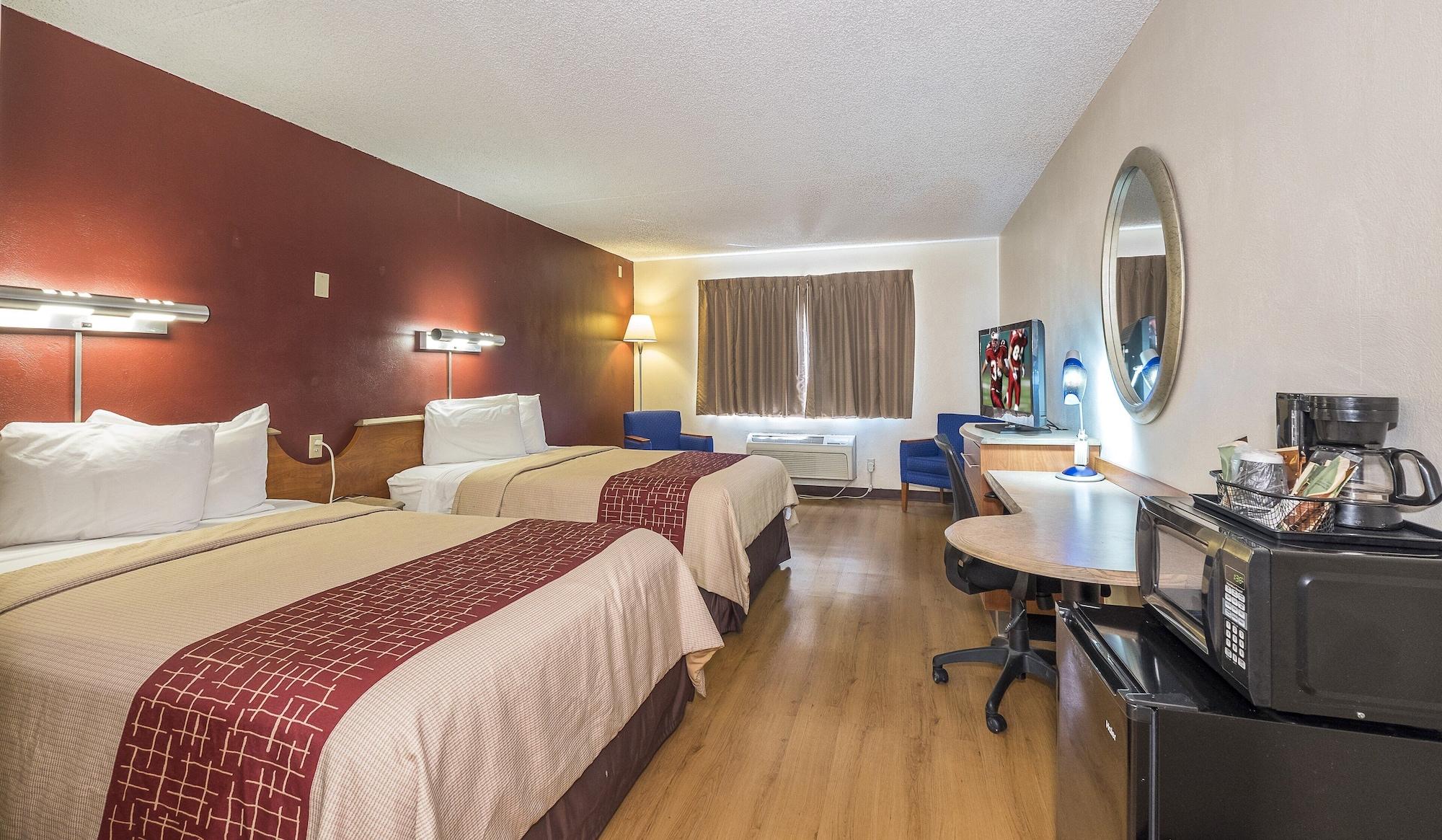 Red Roof Inn & Suites Cleveland - אליריה מראה חיצוני תמונה