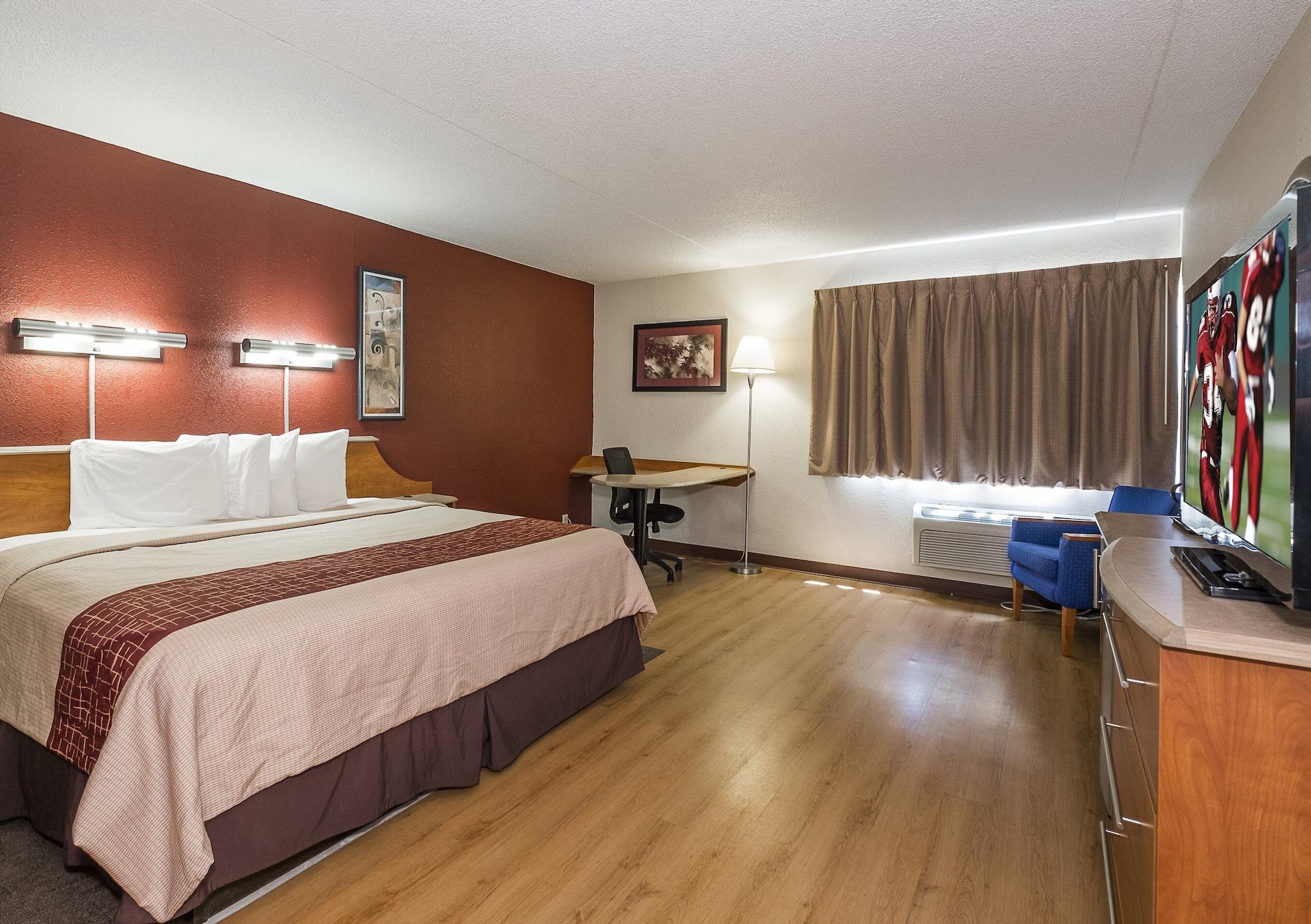Red Roof Inn & Suites Cleveland - אליריה מראה חיצוני תמונה