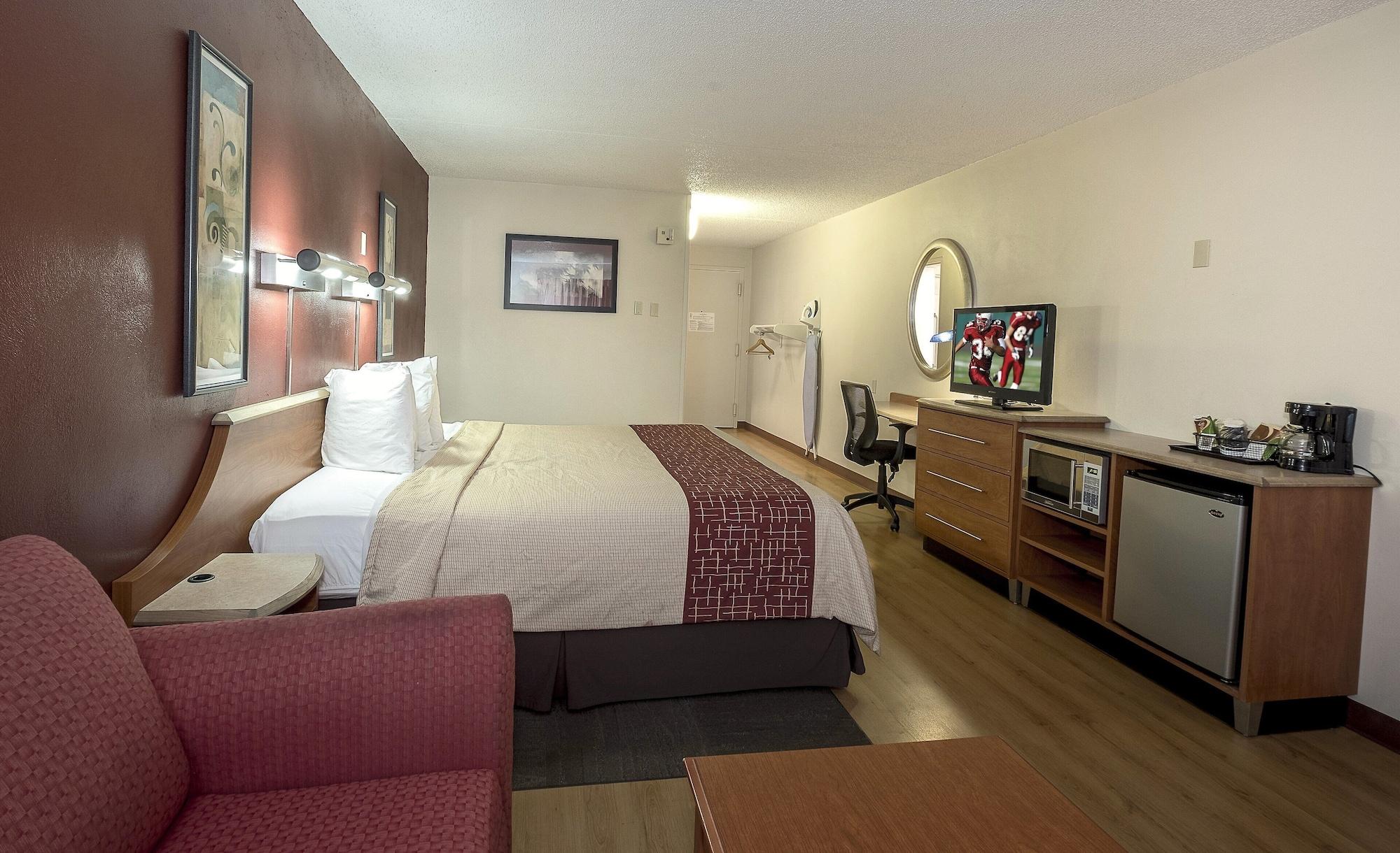 Red Roof Inn & Suites Cleveland - אליריה מראה חיצוני תמונה