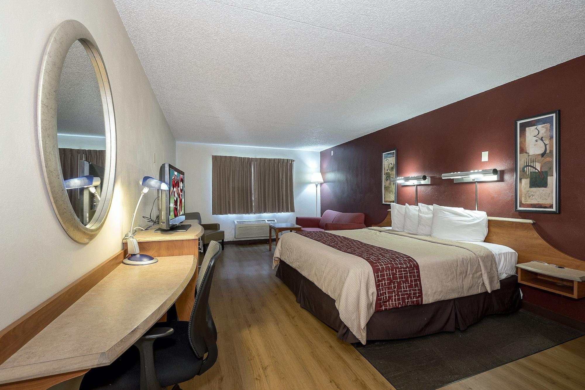 Red Roof Inn & Suites Cleveland - אליריה מראה חיצוני תמונה