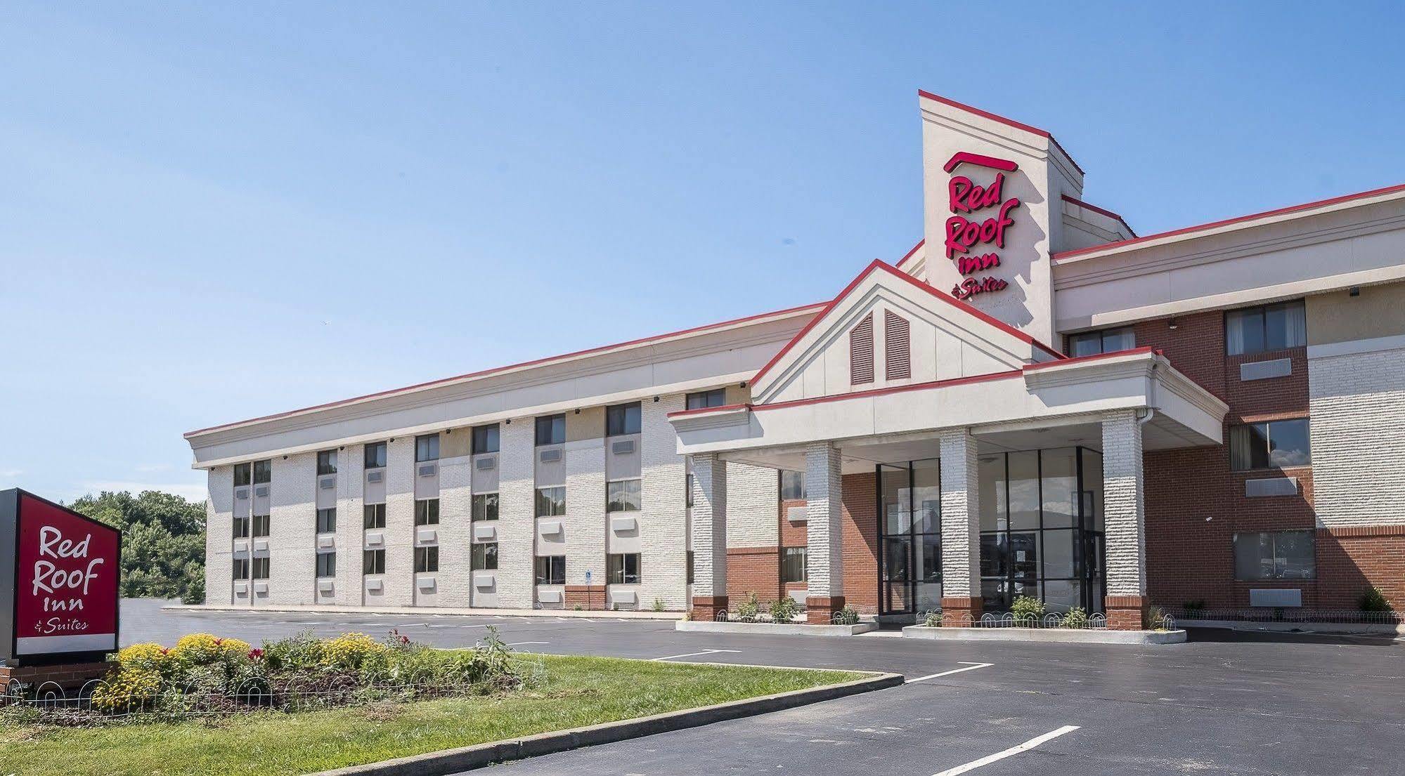 Red Roof Inn & Suites Cleveland - אליריה מראה חיצוני תמונה
